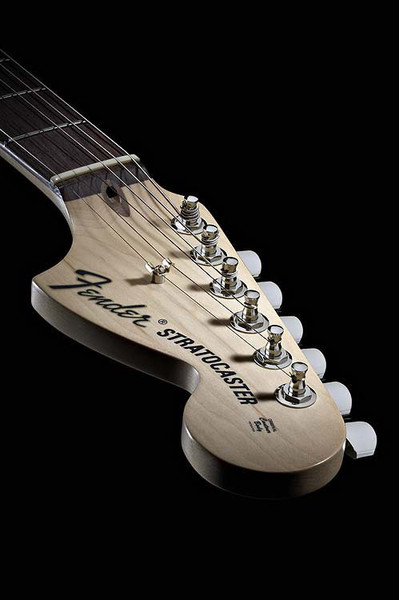 Fender Highway 1 Stratocaster, Rosewood, Black at Gear4music