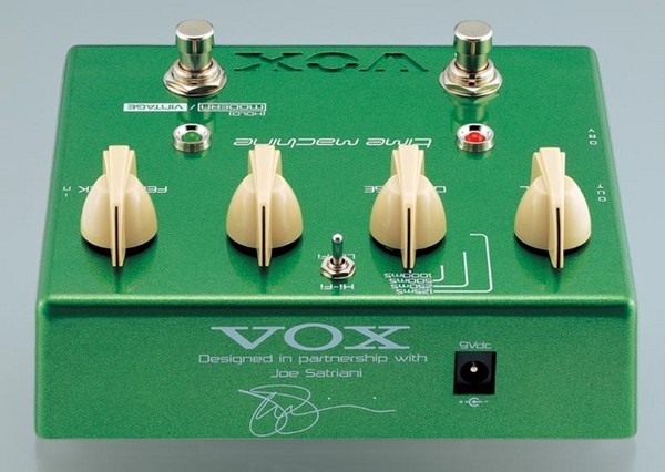 DISC Vox Joe Satriani Time Machine Delay Pedal at Gear4music