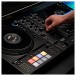 Hercules DJ Control Inpulse T7 - Lifestyle 2