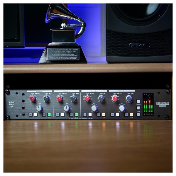 SSL Pure Drive Quad - Lifestyle