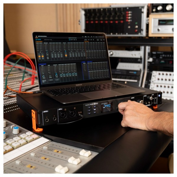Arturia Audiofuse 16 Rig Audio Interface - Lifestyle 4
