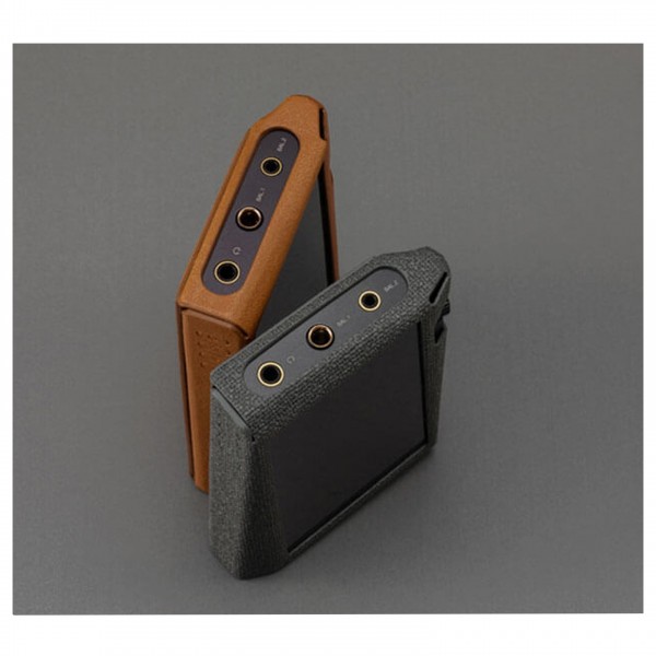 Astell&Kern A&norma SR35 Case, Brown Lifestyle View
