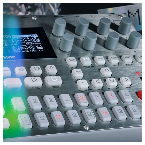 Elektron Digitone E25 Remix Edition na Gear4Music.com