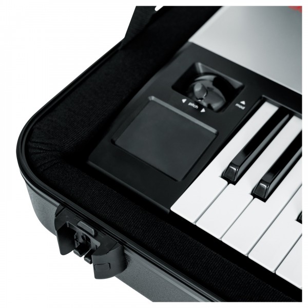 Gator 49-Note Keyboard Case - Detail 2 (Keyboard Not Included)