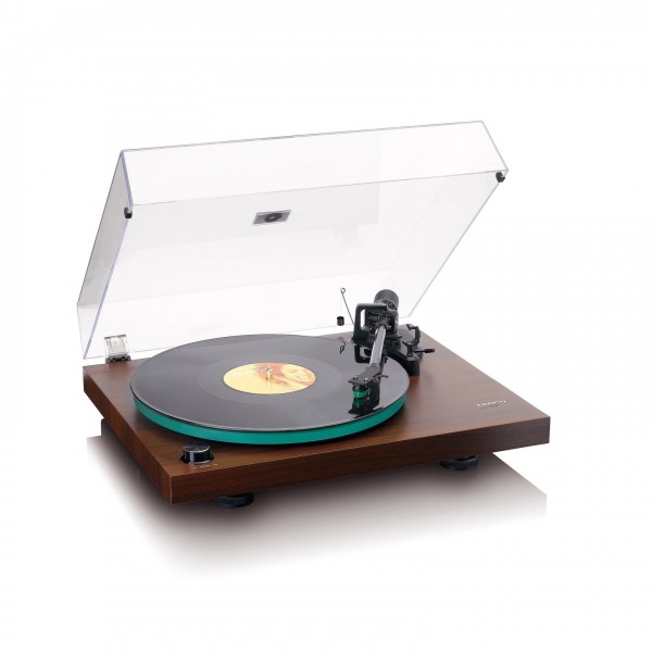 Lenco LBT-225 Playing a Record