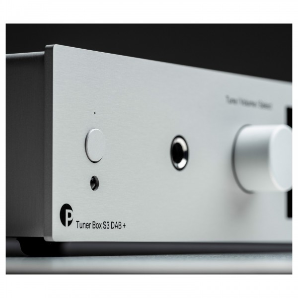 Pro-Ject Tuner Box S3 DAB+, Silver Lifestyle View