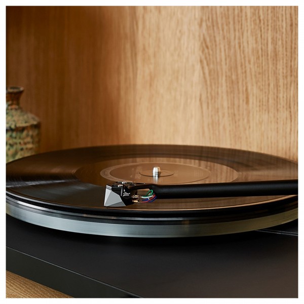 Ortofon 2MR 78 Cartridge Lifestyle View