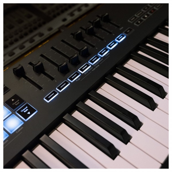 Novation FL Key 61 - Lifestyle