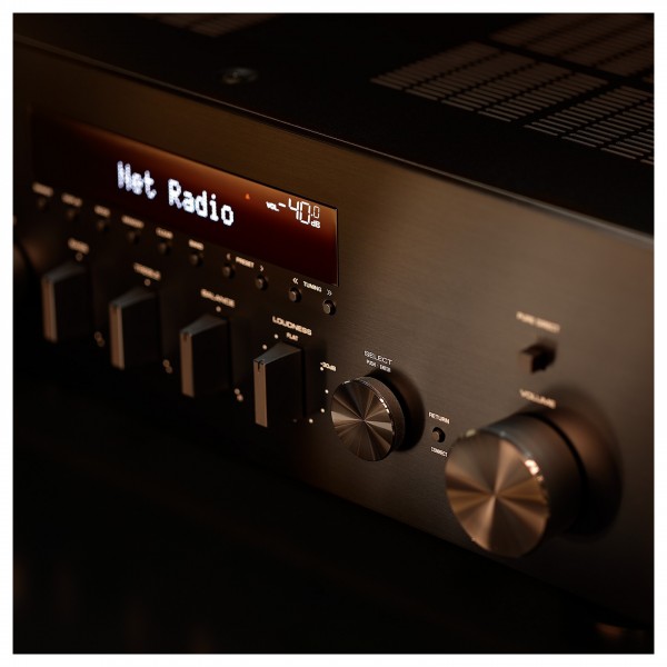 Yamaha R-N600A 80W Network Receiver Lifestyle View 2