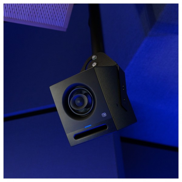 Eris Pro 4 (Single) - Lifestyle