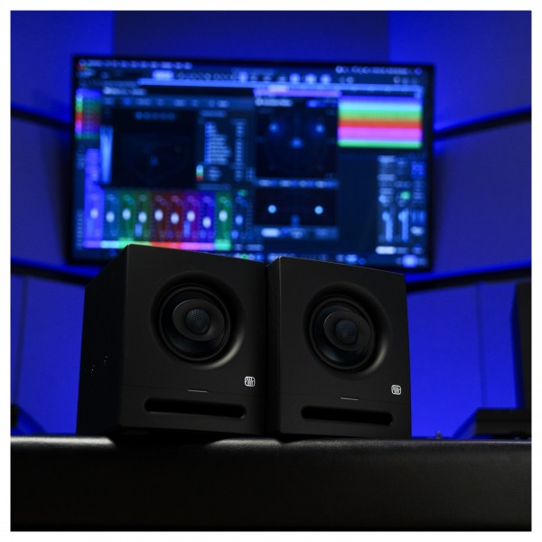 Presonus Eris Pro 4 - Lifestyle 4