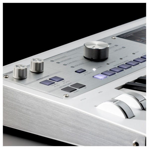 Korg Microkorg 2, White at Gear4music