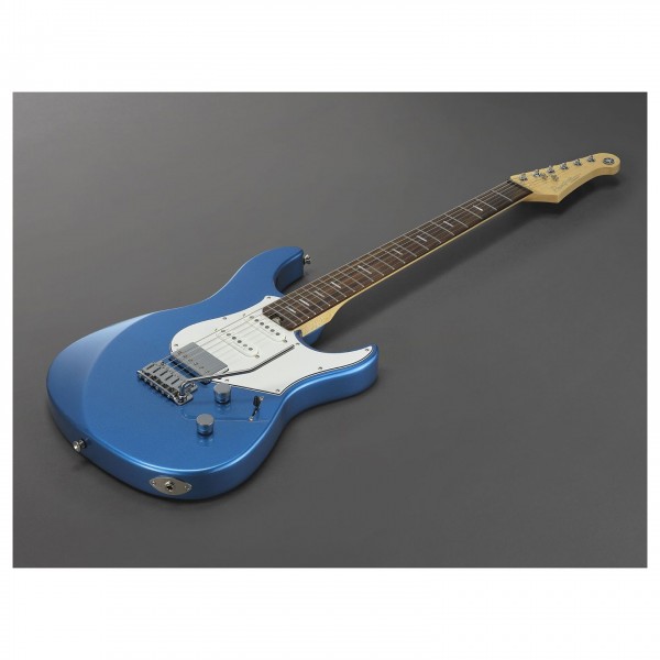 Yamaha Pacifica Professional RW, Blue