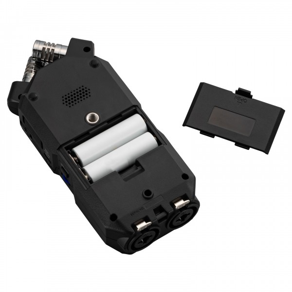 Zoom H4essential 32-Bit Four Track Recorder - Battery Compartment