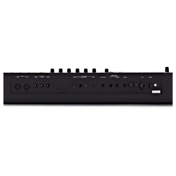 Roland FA-07 Music Workstation