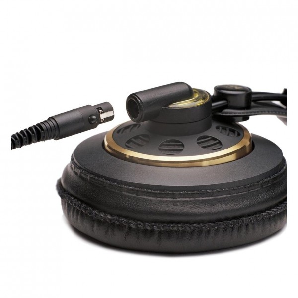 K420 Semi-Open Studio Headphones - Connector