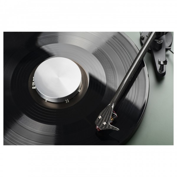 Pro-Ject Record Puck E, Silver Lifestyle Image