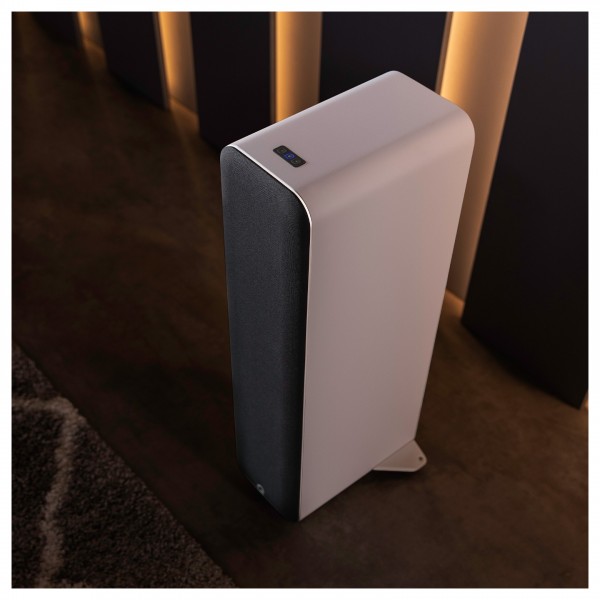 Q Acoustics M40 HD Wireless Music System, White - lifestyle