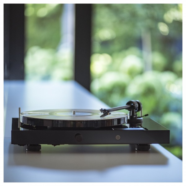 Pro-Ject Juke Box E1 Turntable, Black