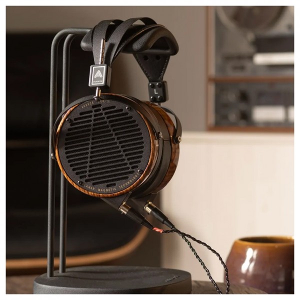 LCD-3 Headphones, Leather Free - Lifestyle 2