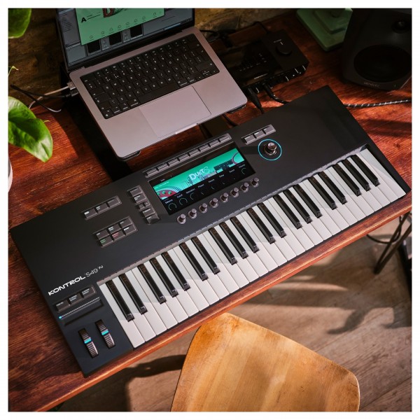 ⚫︎Native Instruments Kontrol S49 MK3 Used Native Instruments Komplete Kontrol S49 MK3 MIDI