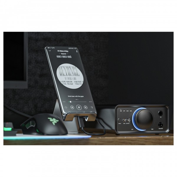 FiiO K7 Desktop DAC and Headphone Amp - Smartphone Lifestyle