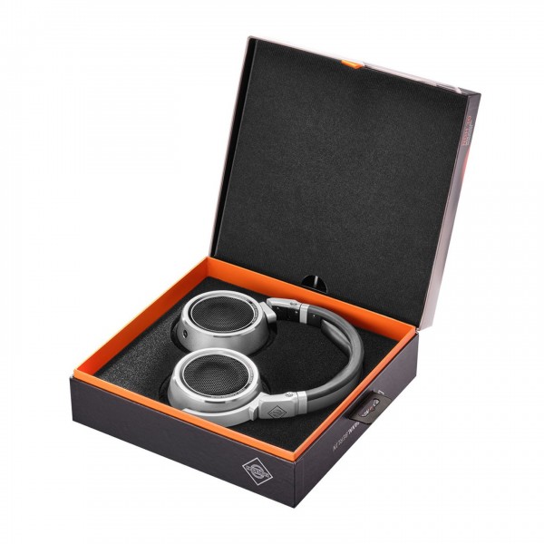 Neumann NDH 30 Open Back Studio Headphones - Packaging