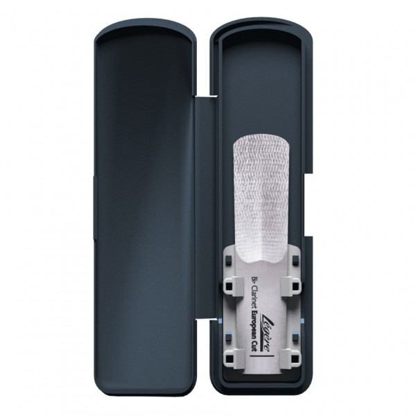 Legere Bb Clarinet European Cut Reed, 3.5- reed and case