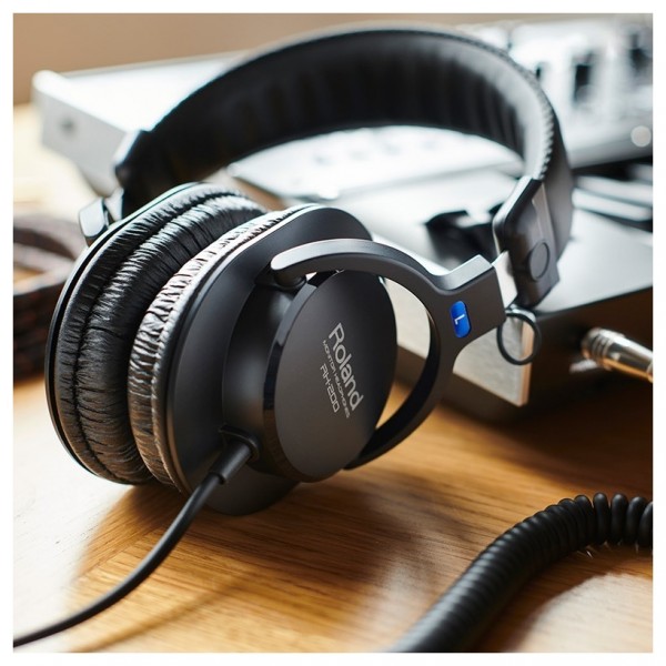 Roland RH-200 Lifestyle