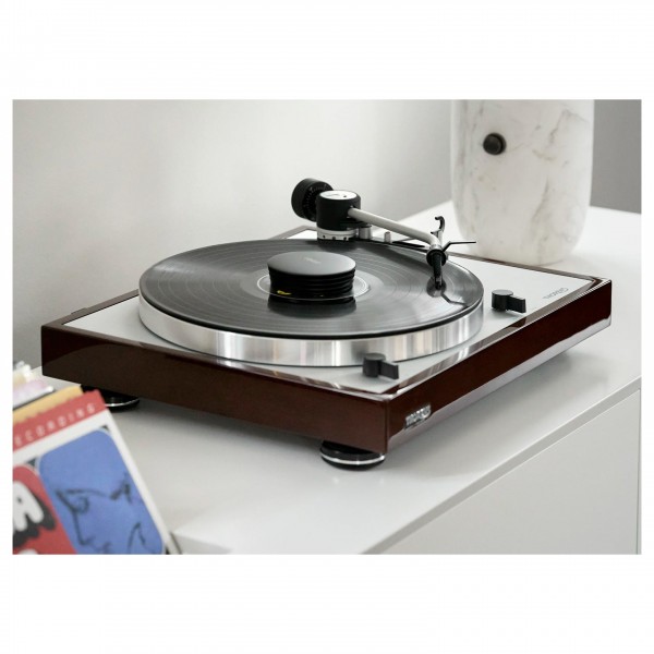 Ortofon Concorde Music Black LVB 250 Moving Magnet Cartridge - Lifestyle