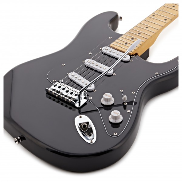 LA Select Electric Guitar Black, 15W Guitar Amp & Accessories