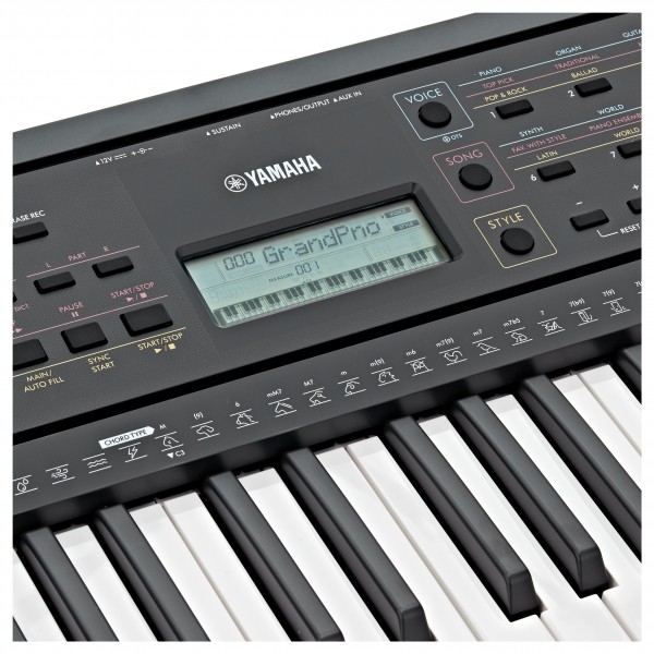 Yamaha PSR E273 Tragbares Keyboard, schwarz | Gear4music