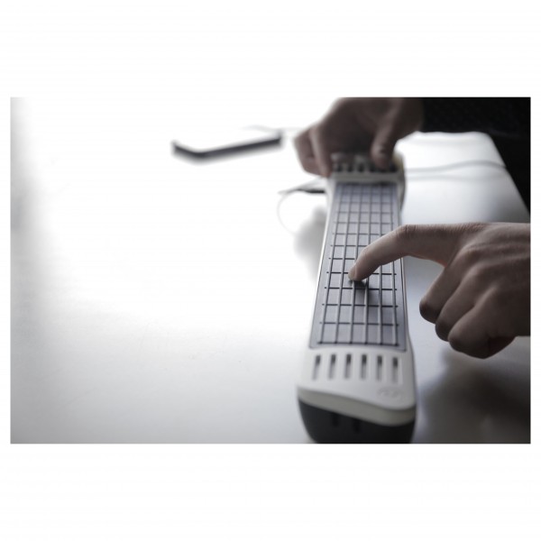 DTM・DAW INSTRUMENT 1(White) Artiphon Instrument 1, White - Secondhand at Gear4music
