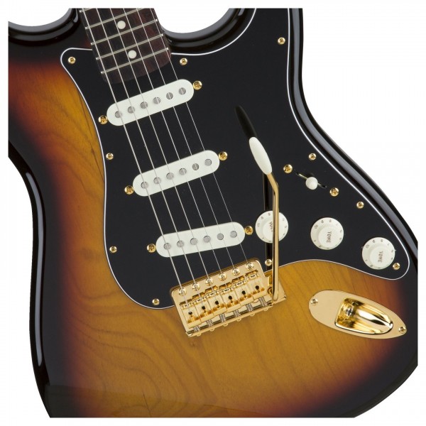 Fender FSR MIJ Traditional '60s Strat RW, 3-Tone Sunburst at