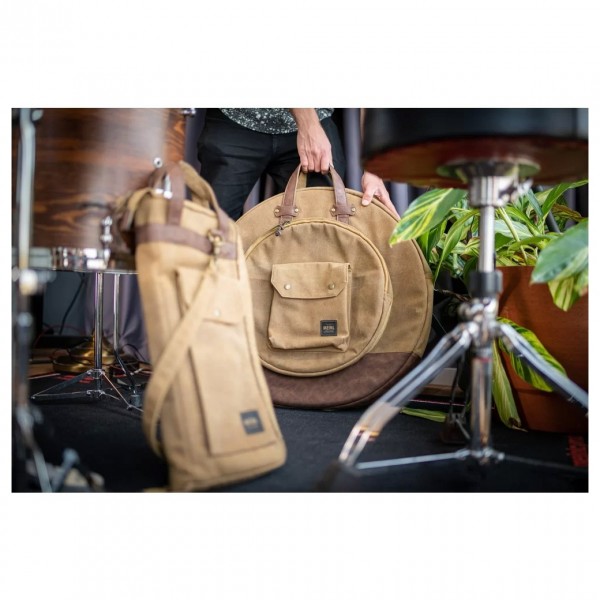 Meinl 22" Canvas Collection Cymbal Bag, Vintage Khaki - Lifestyle 2