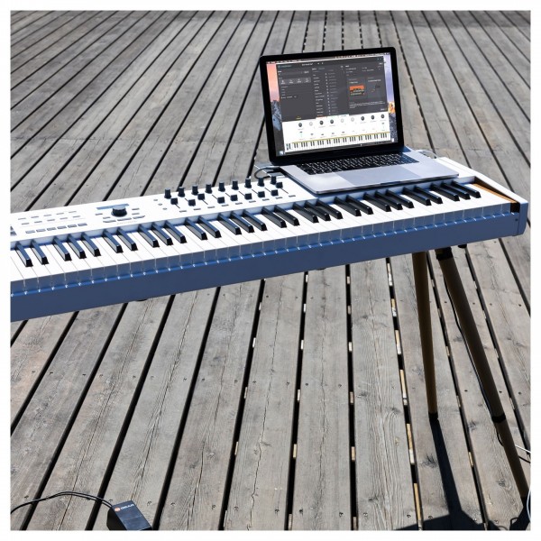 Arturia Keylab 88 MKII, White - Lifestyle 5