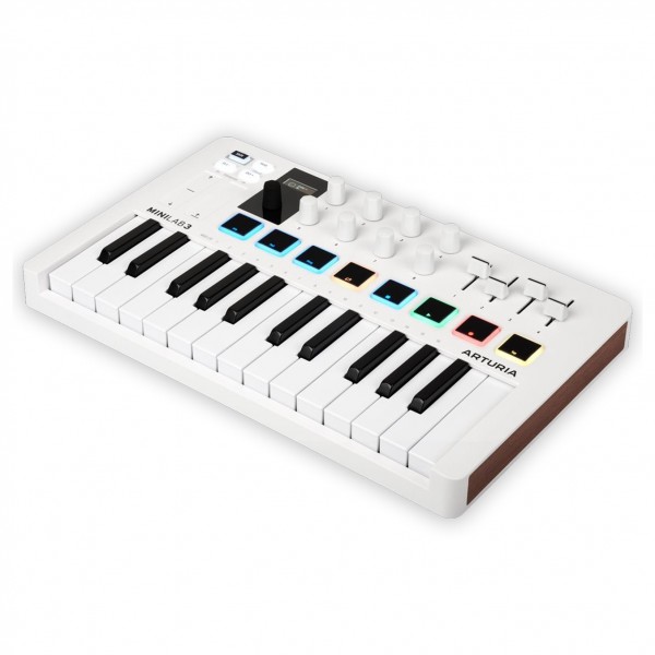 Arturia MiniLab 3 Front, Angled