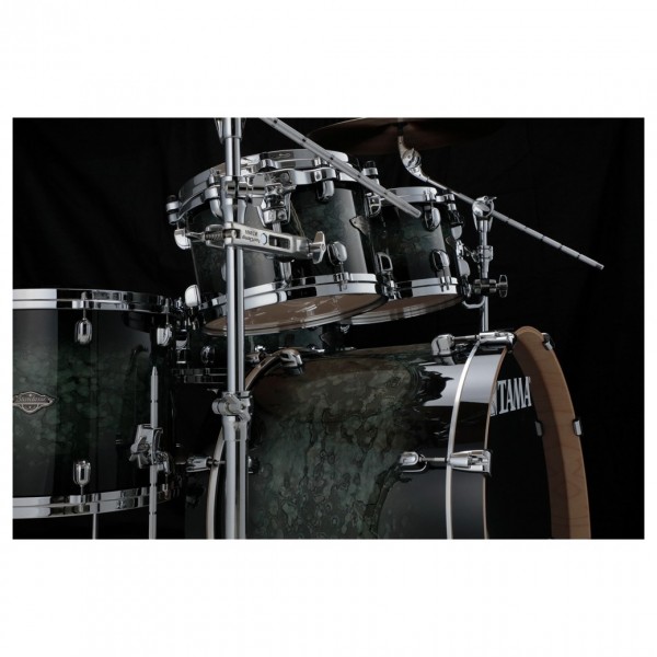 Tama Starclassic Performer 22" 5pc Shell Pack, Molten Blue Burst - Lifestyle 2