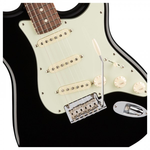Fender American Professional Stratocaster RW, Black at Gear4music