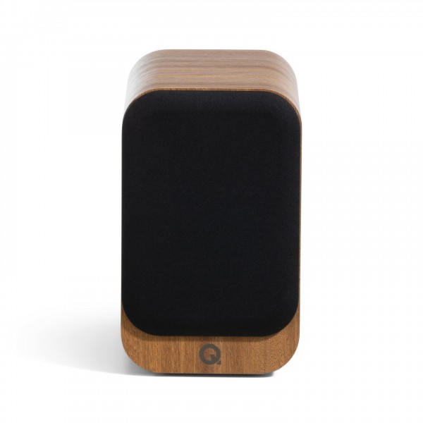 Q Acoustics 3010c Bookshelf Speaker, Oak with grille attached