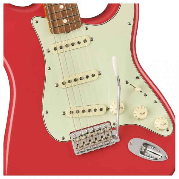 Fender Classic 60s Stratocaster Lacquer PF, Fiesta Red | Gear4music