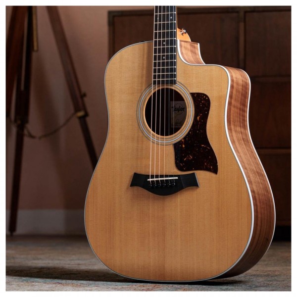 Taylor 210ce, Natural at Gear4music