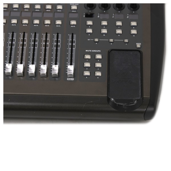 X32-SECONDHAND-CCN9834