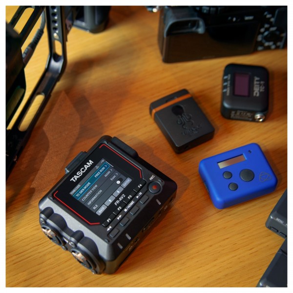 TASCAM FR-AV2ハンディレコーダー AK-BT2付 TASCAM FR-AV2ハンディレコーダー AK-BT2付 Tascam FR-AV2 Field