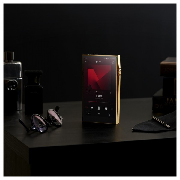 ポータブルプレーヤー A&ultima SP3000 Gold AK最上位DAPに純金メッキ限定モデル「A&ultima SP3000 Gold