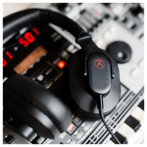 Austrian Audio Hi-X20 Professional Closed-Back Headphones - Lifestyle 3