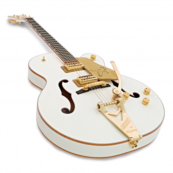 Gretsch G6136T Players Edition White Falcon, Bigsby angle