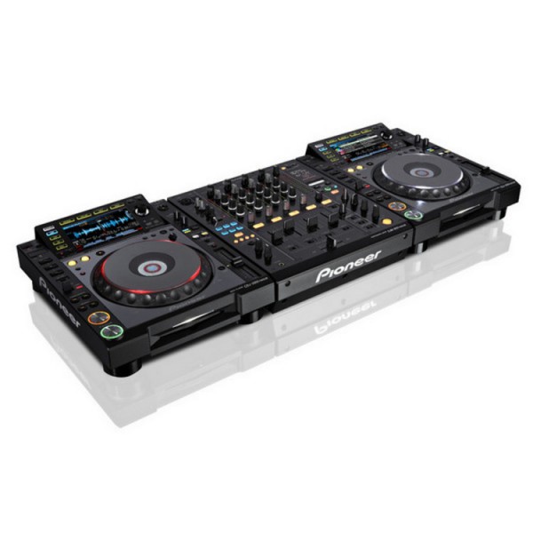 Pioneer CDJ-2000nexus Multiplayer Digital DJ Deck na Gear4Music.com