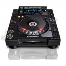 Pioneer CDJ-2000nexus Multiplayer Digital DJ Deck
