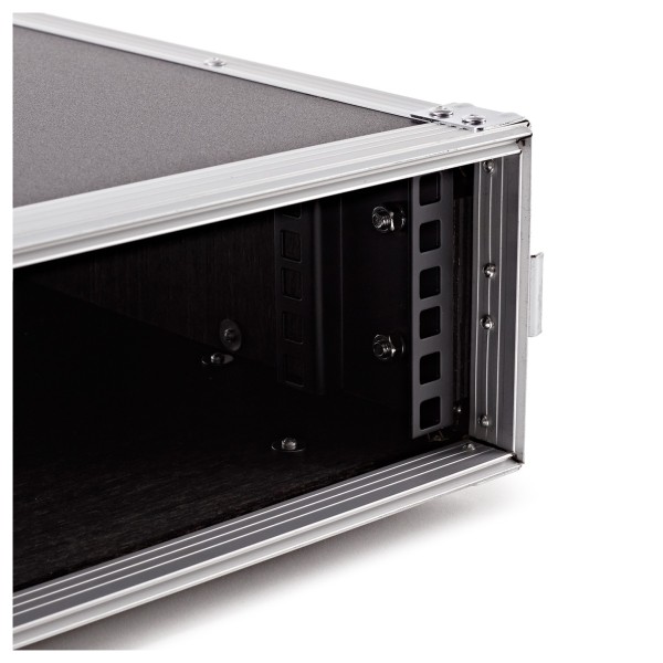 2U Heavy–Duty Rack Flight Case by Trojan Pro